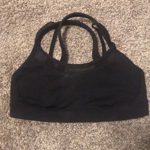 Black lululemon sports bra